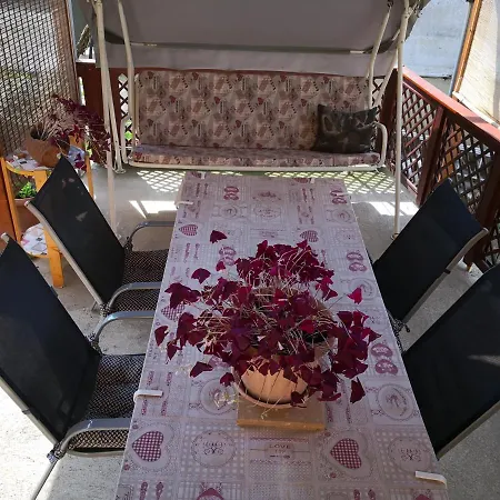 Domboldal Vendeghaz Appartamento