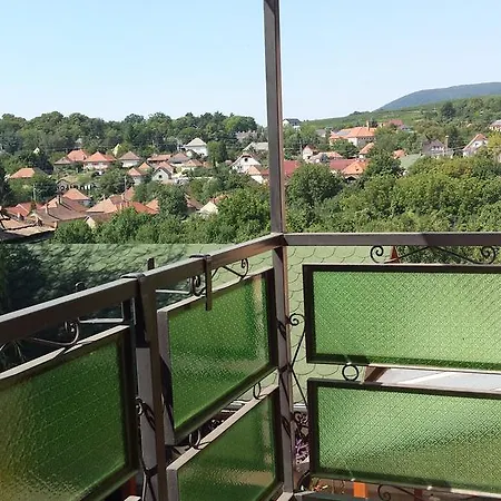 Domboldal Vendeghaz Appartamento Noszvaj